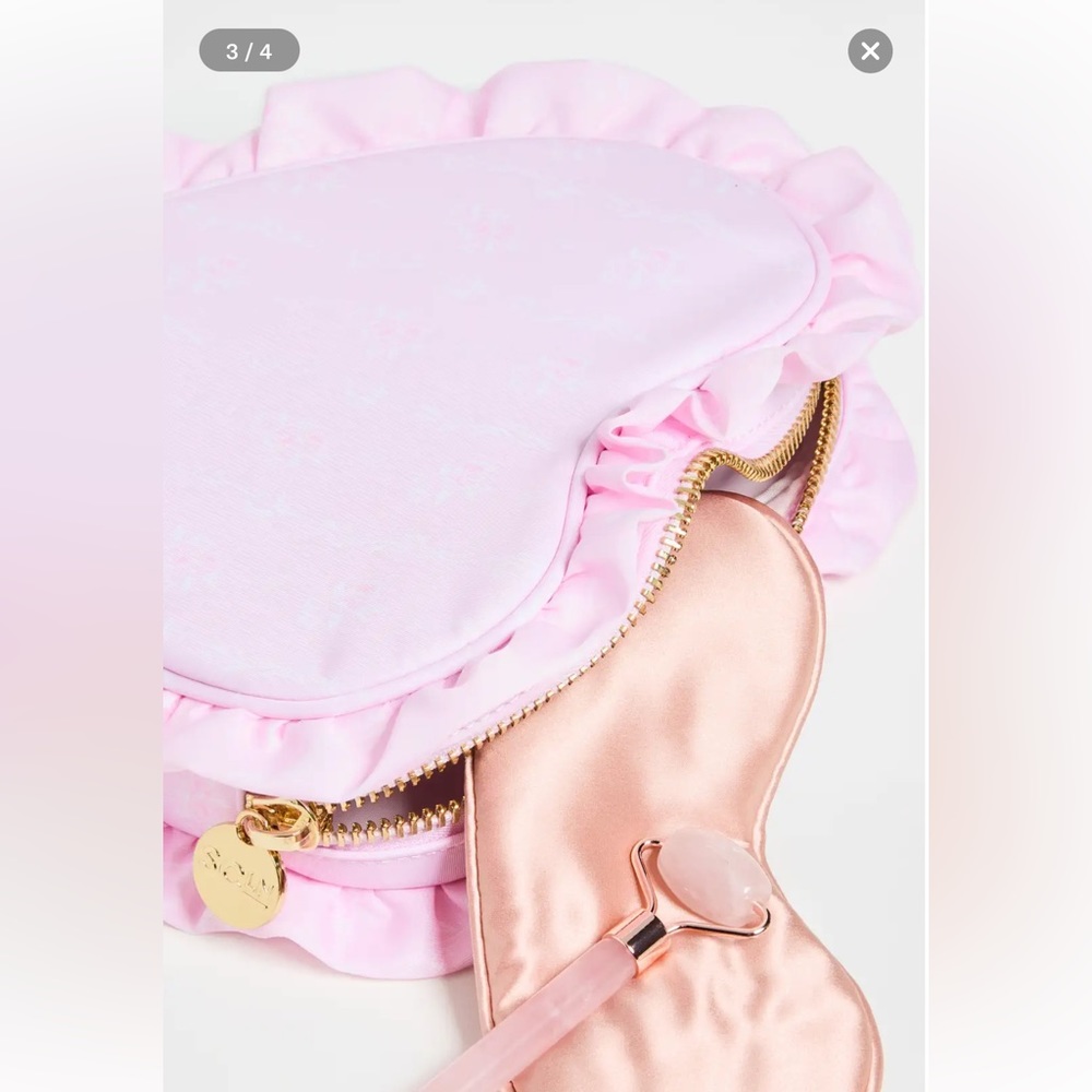 NWT Stoney Clover Lane High Tea Printed Ruffle Heart Pouch - Picture 3 of 5